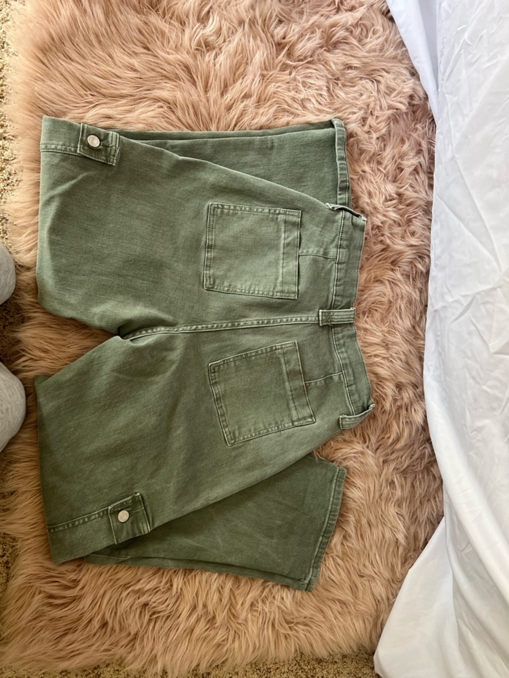 Women's Straight-Leg Utility Jeans in Olive Green - Picture 3 of 3